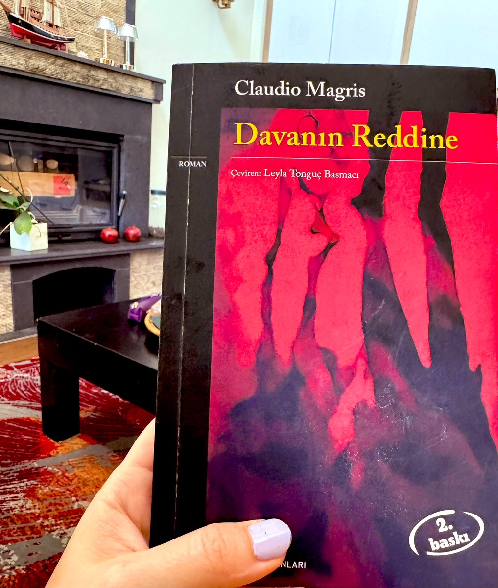 “Kurbanların, cellatların ve kibar, tarafsız safların aynı gübreye dönüşecek olması, birbirine karışıp birbirinden ayırt edilemeyecek hale gelmesi adil değildi tabii; bu mutlak eşitlik korkunçtu, sahteydi, insanlar eşit değildir…” 👌