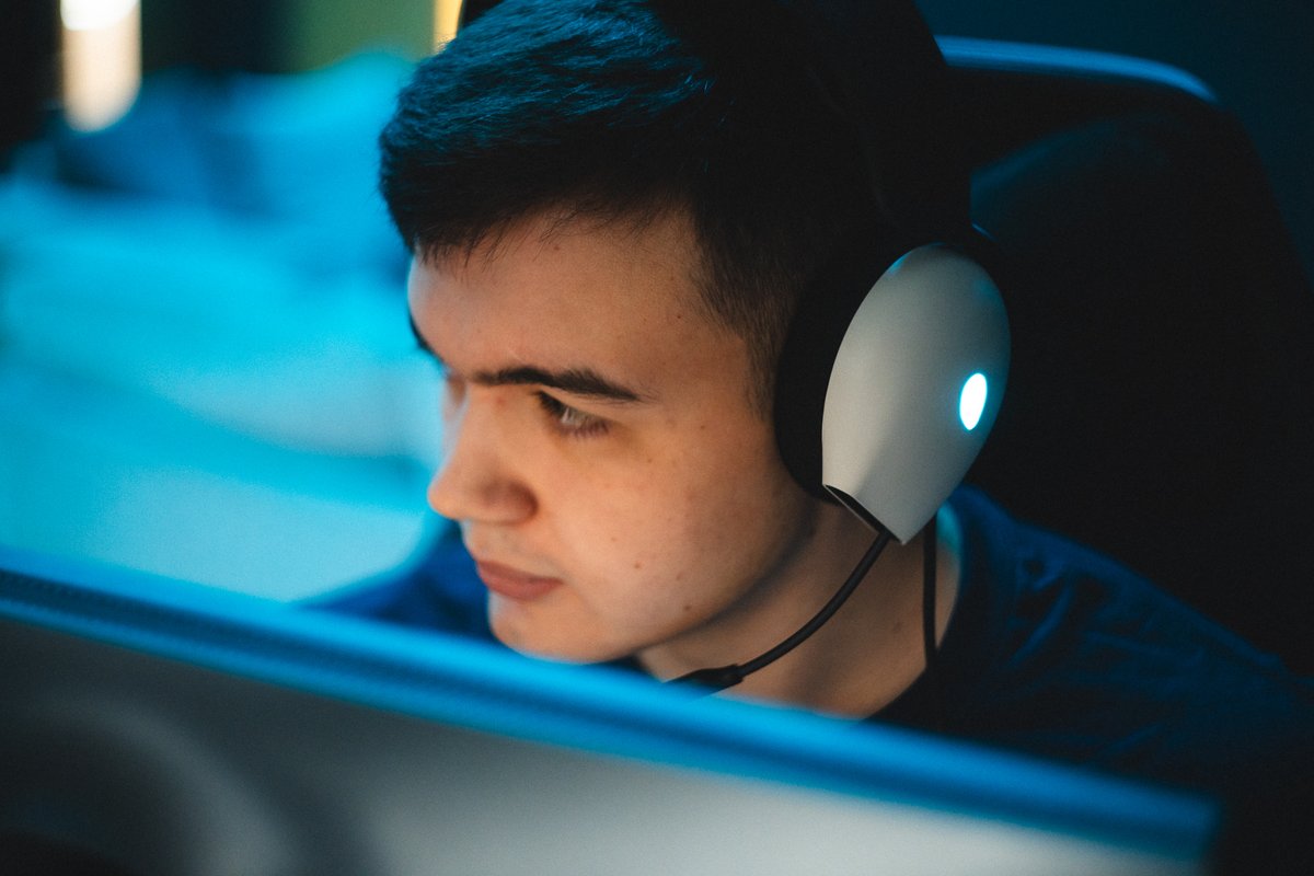 Every second counts ⏰ <a href="/gcs_owls/">GCS Owls🦉</a> maximising their potential during intense bootcamps at the National Esports Performance Campus.

Leveraging the top-tier facilities of the <a href="/NEPCGG/">National Esports Performance Campus 🕹️🎓🚀</a> for that crucial edge in the #StudentChamps #GrandFinals.

Check out the dedication 👇