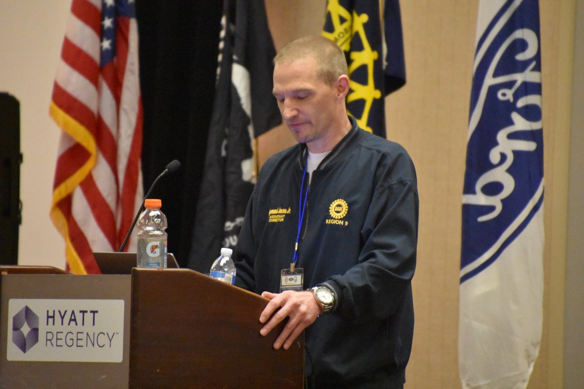 UAWregion9's tweet image. 📣 On June 10, UAW Region 9 Assistant Director Raymond Jensen Jr. had the honor of speaking to 250 delegates at the Ford Partners in Quality Conference in Buffalo, NY.
Thank you to all who continue to push for excellence on and off the line!
#UAW #UnionStrong #UAWFord