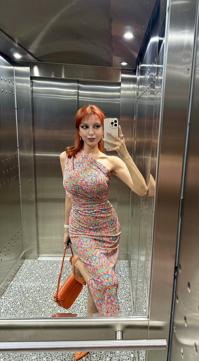 tekillashott's tweet photo. bu hafta neler giydik ✨✨
-9- https://t.co/YT0ycUWXeG