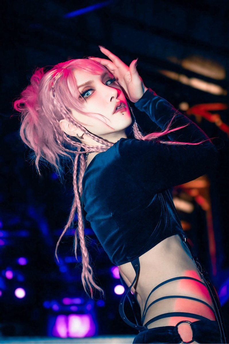 Sena_JILUKA's tweet photo. Diva of the day https://t.co/94kSHNua7K