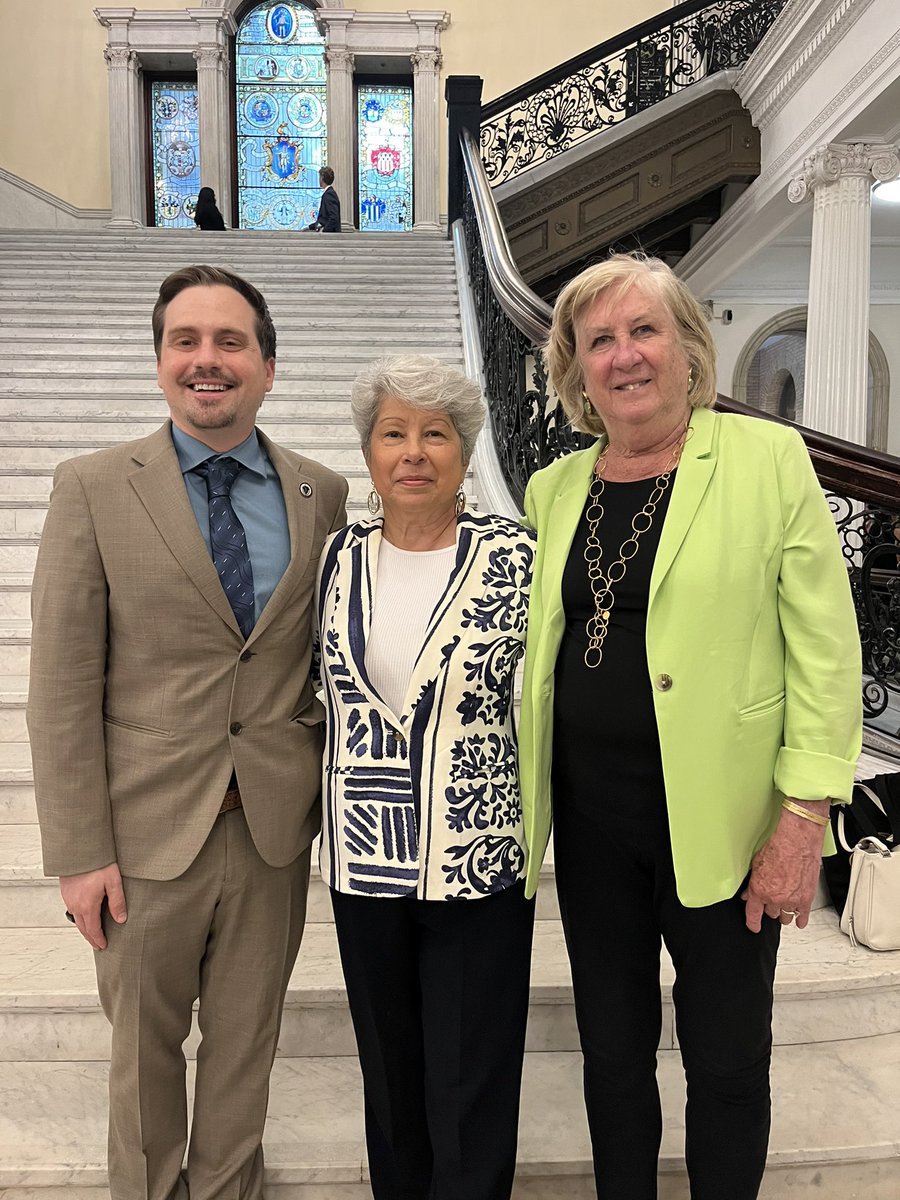 Honored to celebrate  Josefina Velez  as she’s named a 2025 Commonwealth Heroine by @masscsw! For 44 years, Josefina has helped Worcester families with compassion &amp; integrity. Congratulations on this well-deserved recognition! #CommonwealthHeroine #MAPoli #MALeg