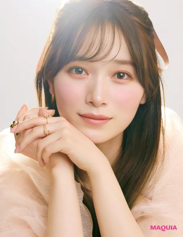 cos6021's tweet photo. 爆美女は幼少期からレベルが違う
#守屋麗奈　　　　　　　　#田村保乃 https://t.co/u4pbSpsQ25