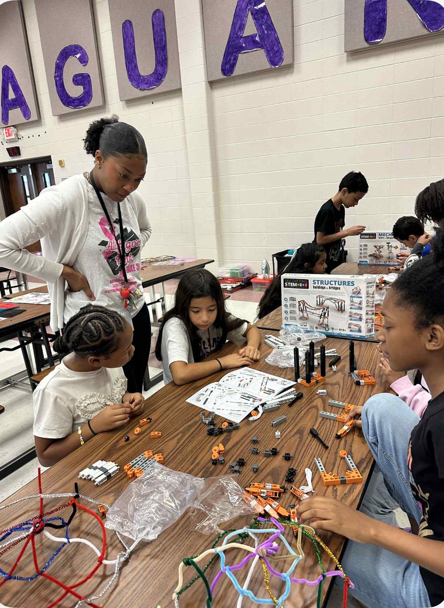 Henderson_CIA's tweet photo. Our Future Engineers from @Youens_Gators CIA were excited about their STEM activity with @MsOnFire2Nspir3! @AliefISD @AliefISD_CIA @AliefFedGrants #ADayInCIA #CIASummerCamp25 https://t.co/N9LPf345Ct