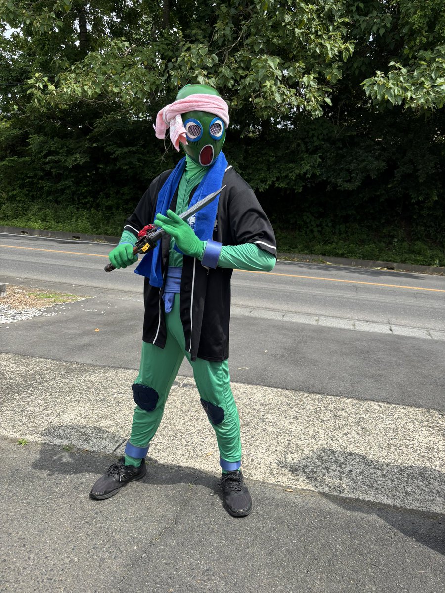 イバ劇の準備しなくちゃ✨
息子はりきってる！！
差し入れ、フルーツでもいいかな？
ミニちゃんとおねーちゃん。
#イバライガー
#うごせん
#イバ劇