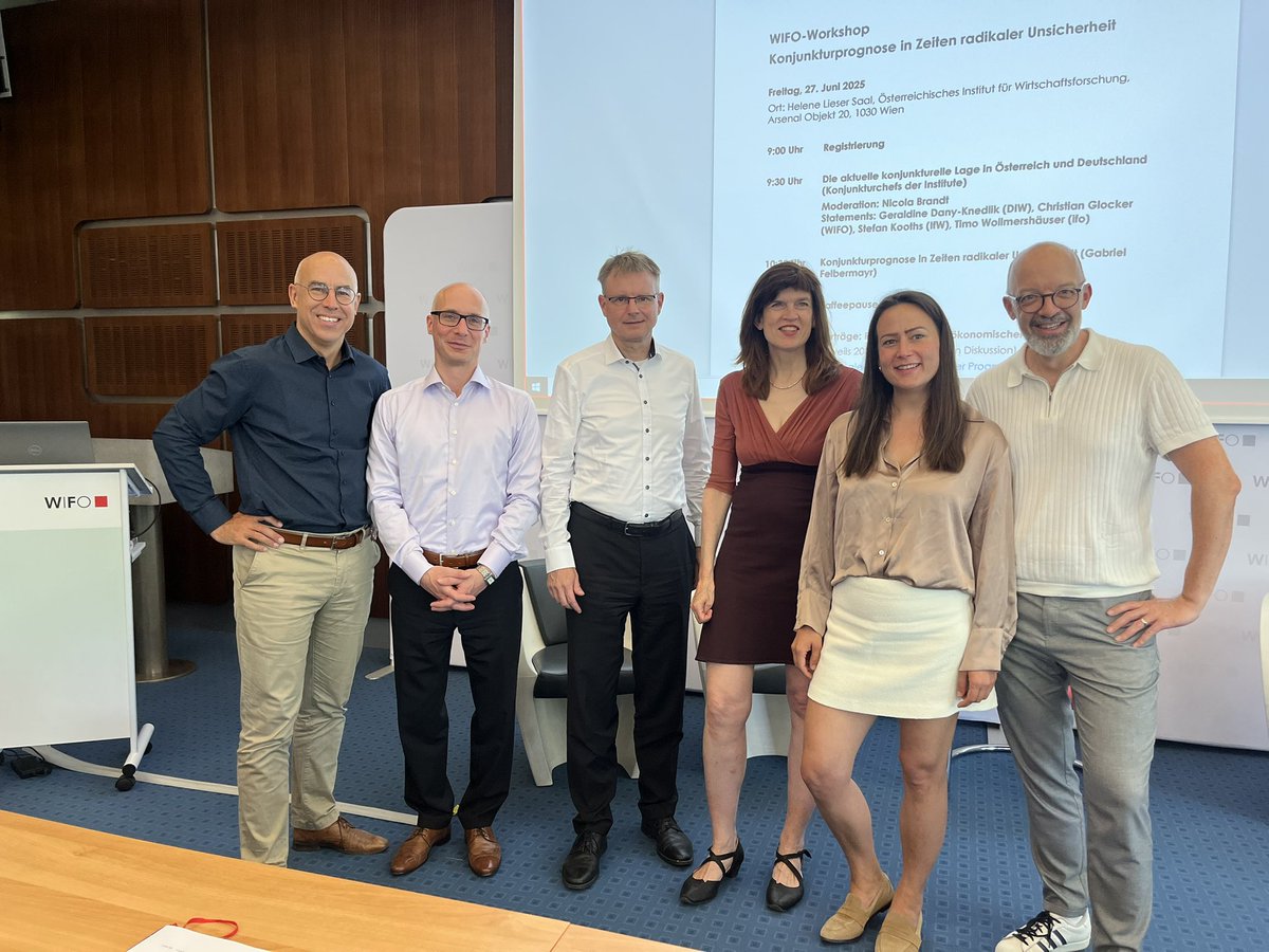 Geraldine Dany-Knedlik (@econ_dine) on Twitter photo Wie gehen wir mit Konjunkturprognosen in Zeiten von extremer Unsicherheit um?
Das darf ich heute u.a. mit meinen Kolleg*Innen Christian Glocker (WIFO), <a href="/StefanKooths/">Stefan Kooths</a>, Timo Wollmershäuser, <a href="/nbrandt_eco/">Nicola Brandt</a> diskutieren. Danke <a href="/GFelbermayr/">Gabriel Felbermayr</a> für das gelungene Programm und die Einladung! Wie gehen wir mit Konjunkturprognosen in Zeiten von extremer Unsicherheit um?
Das darf ich heute u.a. mit meinen Kolleg*Innen Christian Glocker (WIFO), <a href="/StefanKooths/">Stefan Kooths</a>, Timo Wollmershäuser, <a href="/nbrandt_eco/">Nicola Brandt</a> diskutieren. Danke <a href="/GFelbermayr/">Gabriel Felbermayr</a> für das gelungene Programm und die Einladung!