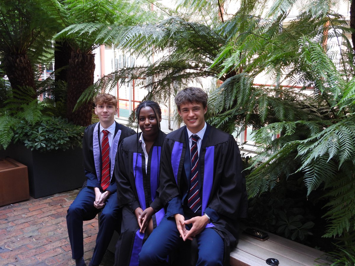 TRINITY'S NEW HEADS OF SCHOOL
Trinity are delighted to announce the three Lower Sixth students who have been named our new Heads of School. Congratulations to Oscar and Abi, who will be ably supported by Deputy Head of School Jacob.
Read: trinity-school.org/meet-our-new-h…