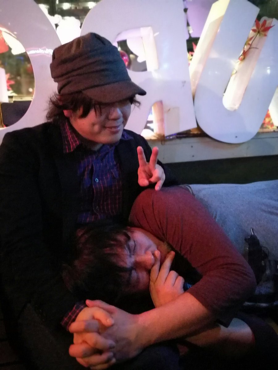 hikowatakuso's tweet image. いよいよ明後日
7バンド目はLEVELE
久々の対バンじゃねぇかな
知らないうちにじゅんやもひでともぐれっちもお兄ちゃんからおじさんへとちゃんと階段を駆け上がってるか確認しなきゃ
MCに個人的には期待しとるww