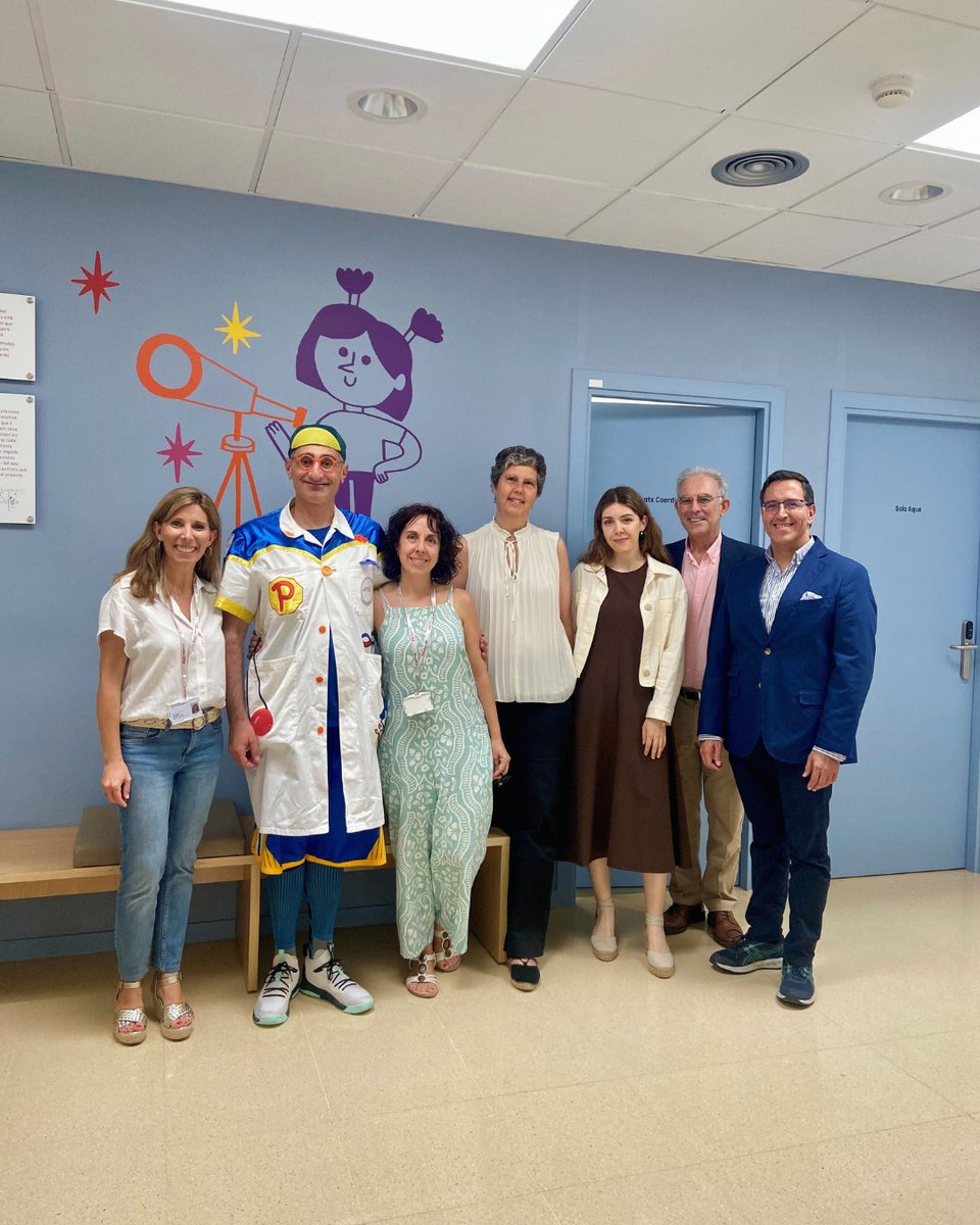 💛 El 6 de junio iniciamos una colaboración muy especial con @grifols_official en la Casa de Sofía (Barcelona).

El Dr. Pascualón llevó ilusión y Pijamas de la Ilusión a los pequeños pacientes.

Gracias a esta alianza, durante dos años seguiremos sembrando momentos de emoción🌟
