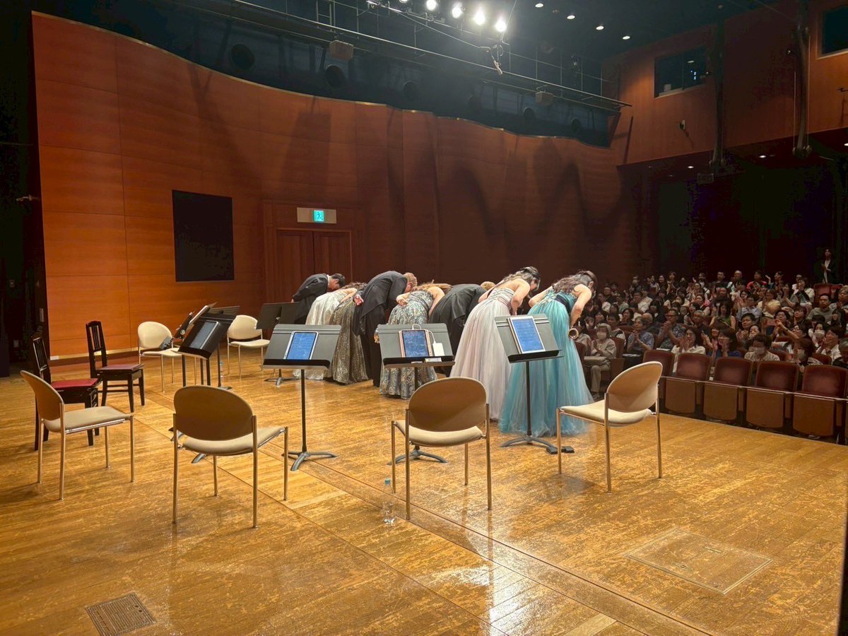 ご挨拶遅くなりましたが、
『リュミエール・サクソフォン・アンサンブル第8回定期演奏会』終演いたしました💐

沢山のお客様にご来場いただきまして、本当にありがとうございました！

今後も新たな企画のお知らせも予定していますので、11年目のリュミエールも引き続きよろしくお願いいたします😊✨