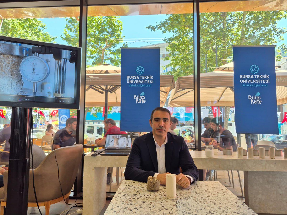 BTÜ Bilim Kafe etkinliğimiz, İnşaat Mühendisliği Bölümü Öğretim Üyemiz Prof. Dr. Eyübhan Avcı’nın, konuşmalarıyla birazdan başlıyor.