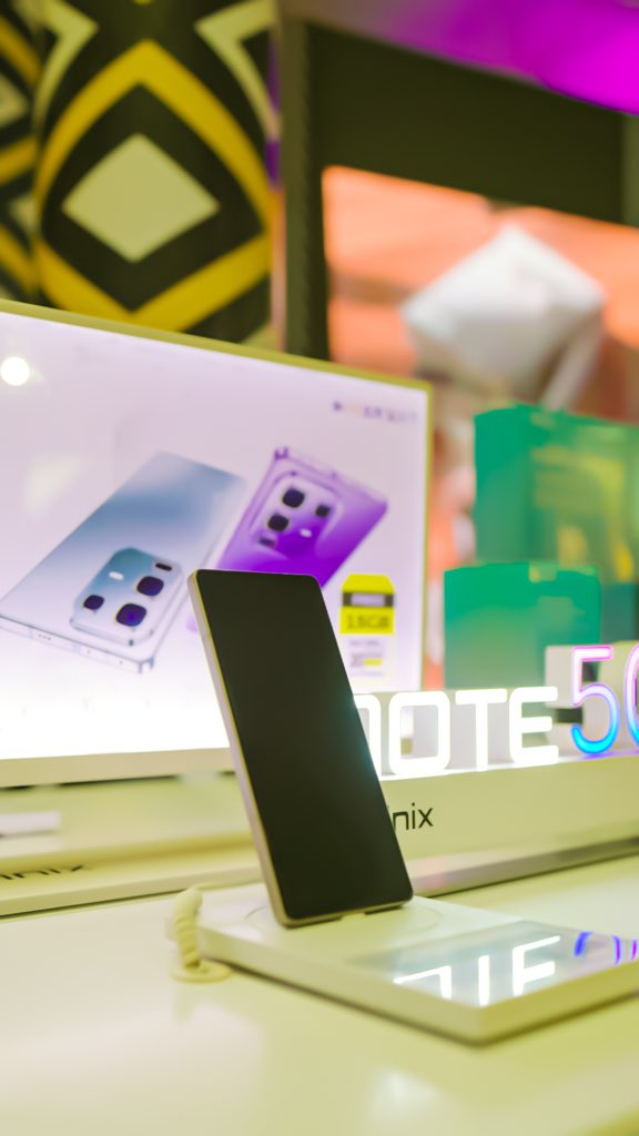 MTNRwanda's tweet photo. Today, we officially launched the #InfinixNote50 in partnership with @infinixrwanda and the energy was unmatched! ๐The press joined us as we unveiled the latest smartphone now available for just 389,990Frw with 256GB storage plus an exciting offer:
๐15GB data
๐ 300 minutes
๐ฒ20% MoMo bonus
Big thanks to everyone who showed up and shared in this exciting moment. Get your #InfinixNote50Series today at any MTN Service Centre! #NicyoGihe