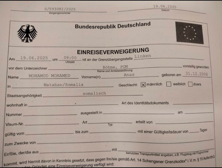 Tomasz Duklanowski (@tduklanowski) on Twitter photo „Stwierdzenie, że Niemcy przerzucają migrantów do Polski, jest nieprawdziwe. (...) Mamy do czynienia w większości z cudzoziemcami, którzy przebywali na terenie Polski w większość z nich legalnie  - mówił dziś rzecznik MSWiA Jacek Dobrzyński.
Tu zdjęcie dokumentu, na podstawie „Stwierdzenie, że Niemcy przerzucają migrantów do Polski, jest nieprawdziwe. (...) Mamy do czynienia w większości z cudzoziemcami, którzy przebywali na terenie Polski w większość z nich legalnie  - mówił dziś rzecznik MSWiA Jacek Dobrzyński.
Tu zdjęcie dokumentu, na podstawie