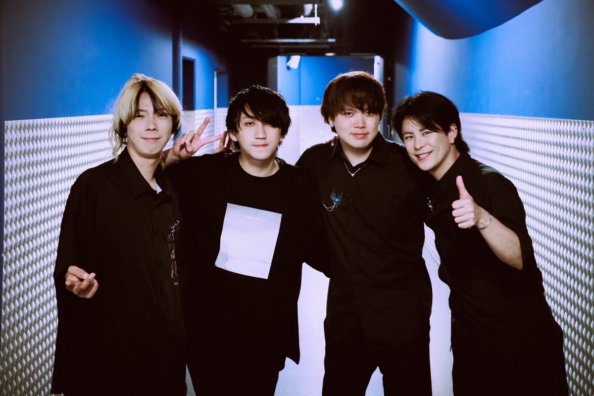 kumakitirou's tweet image. Ado WORLD TOUR 2025 “Hibana”
Paris Accor Arena
パリ、大歓声でとても大盛りでした!!!
ヨーロッパも遂に後半戦!!頑張ります!!