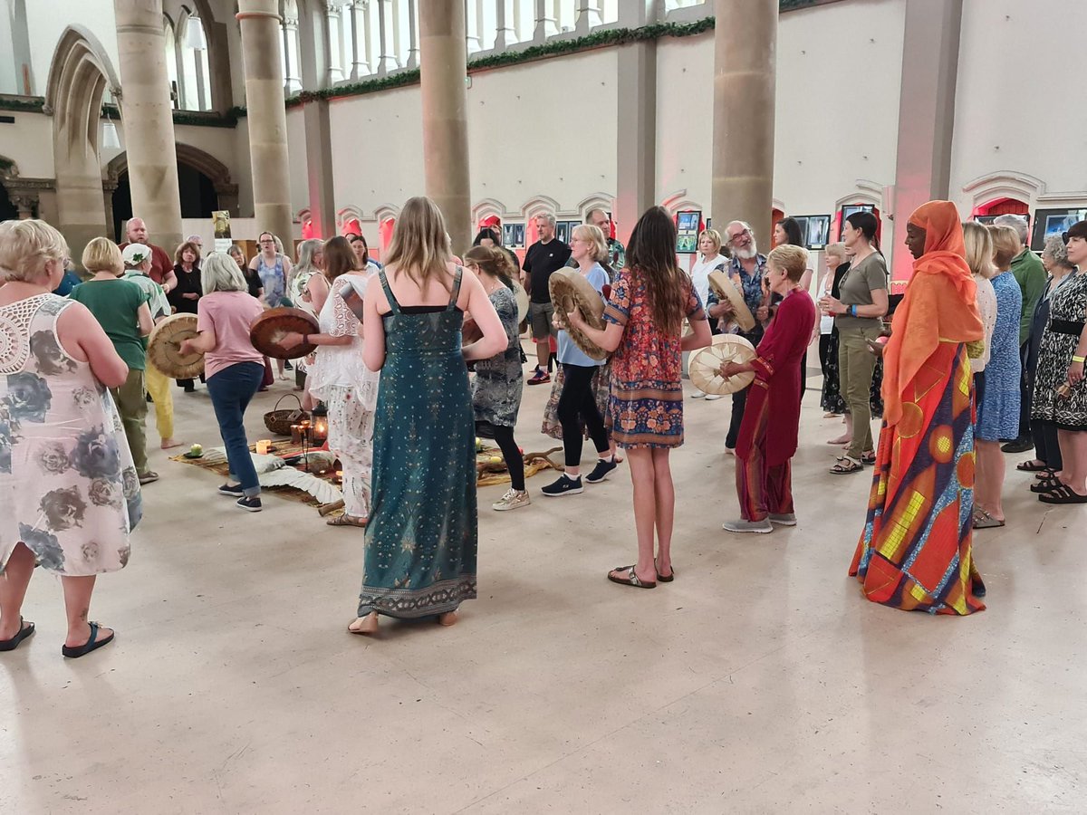 What a delight it was to welcome in the summer with this beautiful bunch of humans! 💜 

We hope this season blesses you with peace, robust health &amp; all of the good stuff in glorious abundance ✨  

📸 Graham North 🙏 

#SummerSolstice #Interfaith #Manchester