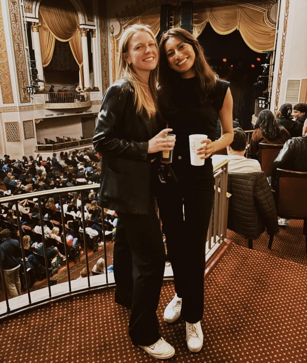 Cheers to a great night at Lincoln with great friends 😌🍸
📸: @fmngt