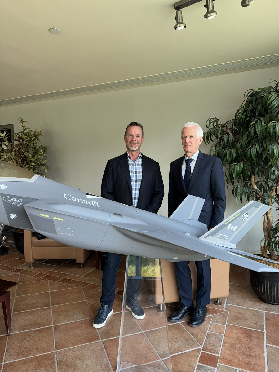 FredBeauchemin's tweet image. Je remercie L3Harris pour la rencontre de ce matin à Mirabel.
Avec l’objectif de 5%/PIB en défense/militaire annoncé par le fédéral, le Québec est extrêmement bien placé. Nous sommes déjà un pilier en ingénierie, minéraux critiques, intelligence artificielle, aluminium, en…