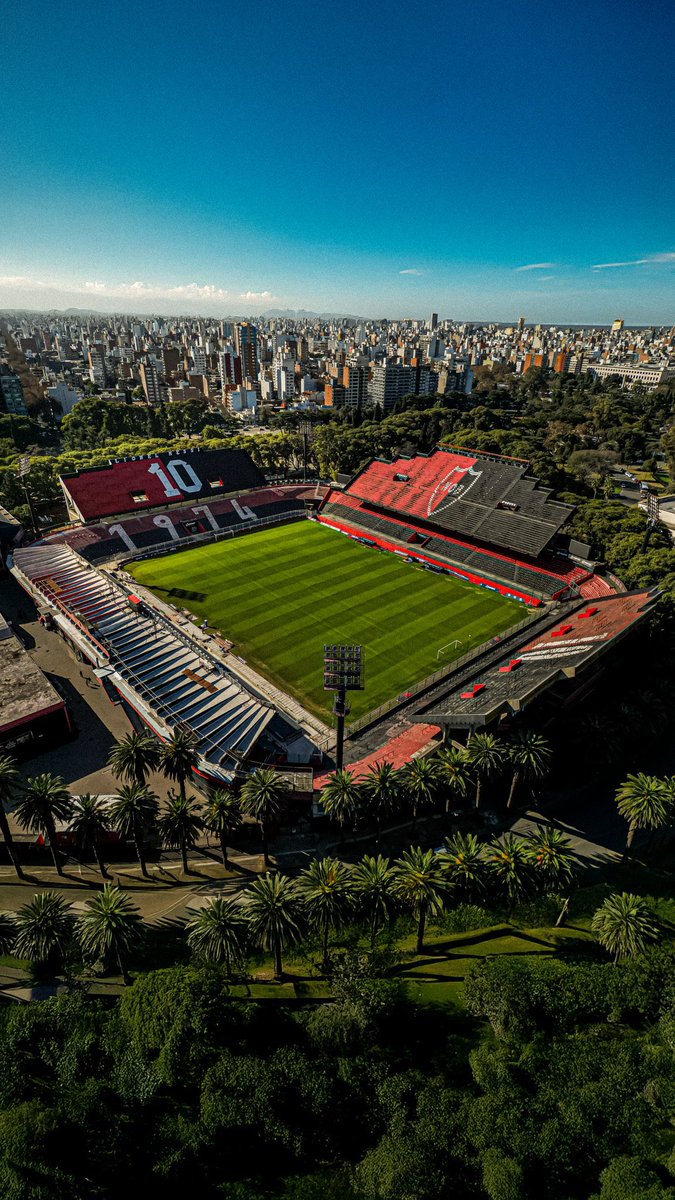 El club de Messi y Maradona
de la Hinchada Más Popular.