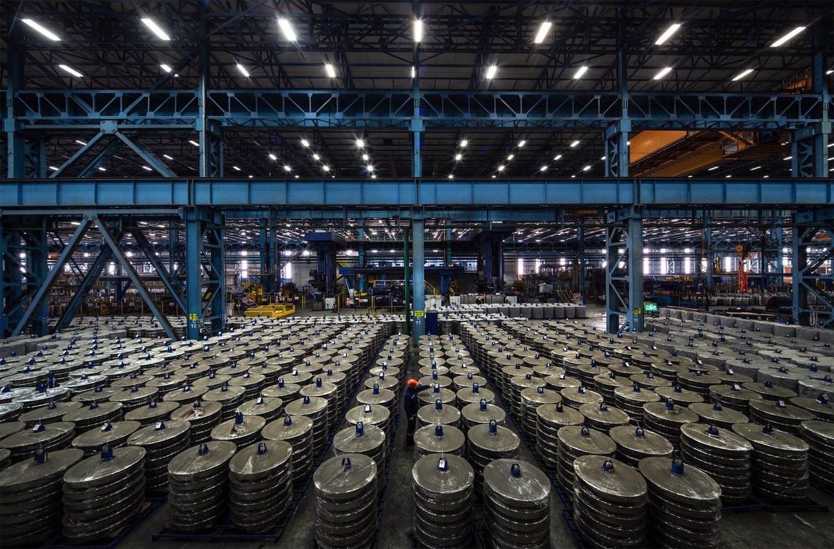 🚆 Raylı Sistemler Sektörüne Önemli Katkı: Yeni Ürünlerde Başarılı Üretim.

KARDEMİR Demiryolu Tekeri Tesisimizde, yeni ürün geliştirme faaliyetleri kapsamında önemli bir başarıya daha imza attık.

🔩 M3 Metro Tekeri ve 1.250 mm Lokomotif Tekerine ait ham teker üretimleri