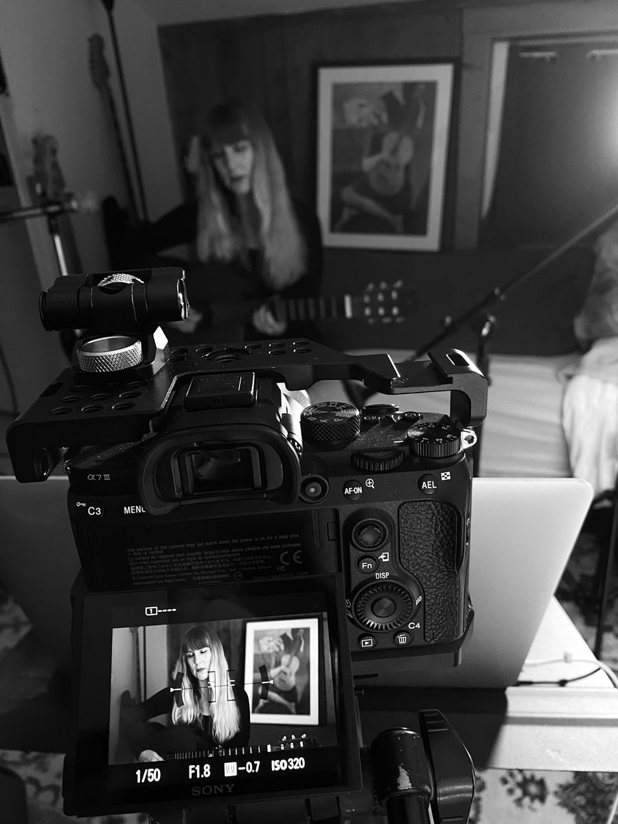 EmilyJaneWhite1's tweet photo. Thanks for the sweet birthday messages this week, I feel so loved!
I’m continuing to raise money for @mecaforpeace
Please donate at the link here🙏.
Your donation will help send direct aid to those suffering in G A Z A.
Photos by @francesco.echo
#mecaforpeace https://t.co/C7Pl6dHgqw