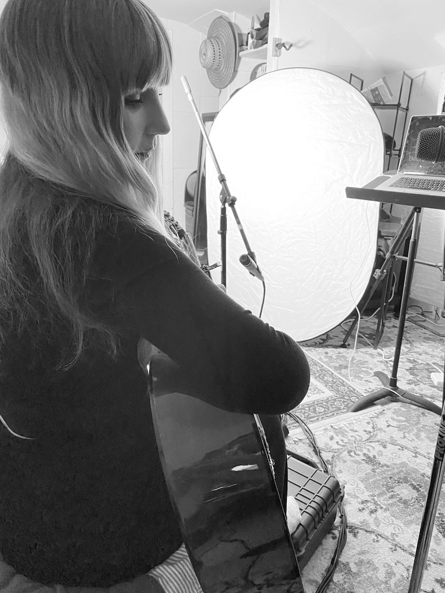 EmilyJaneWhite1's tweet photo. Thanks for the sweet birthday messages this week, I feel so loved!
I’m continuing to raise money for @mecaforpeace
Please donate at the link here🙏.
Your donation will help send direct aid to those suffering in G A Z A.
Photos by @francesco.echo
#mecaforpeace https://t.co/C7Pl6dHgqw