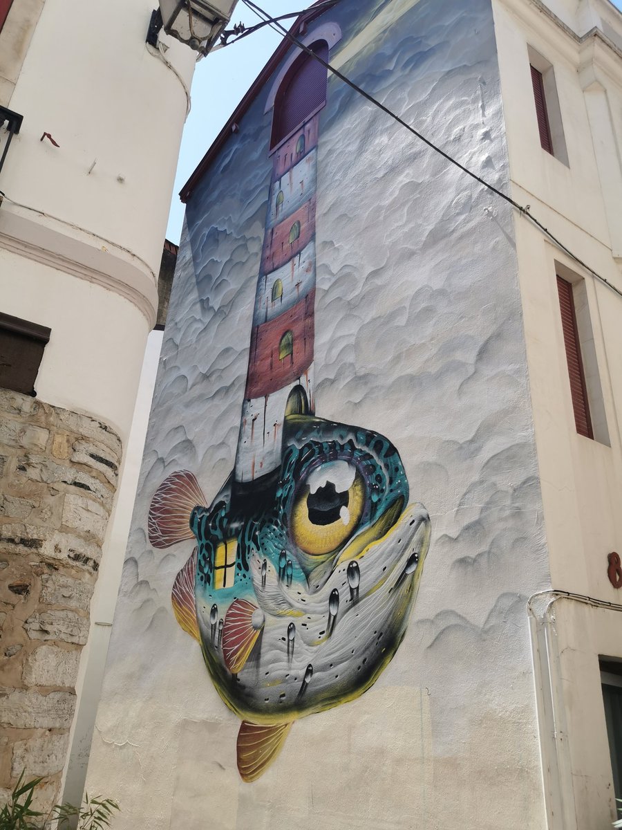 Little_Daf's tweet photo. #Bayonne, capitale #Basque du #StreetArt avec notamment #VeksVanHillik, #MonkeyBird, #PixelPancho et #Stom500 😎😍 https://t.co/PAY1XPl8xE