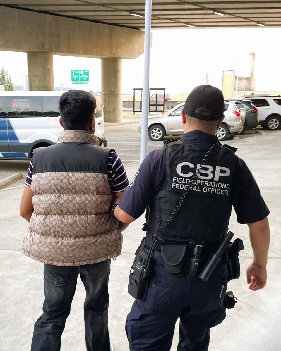 DFOSeattle's tweet image. Illegal entry = legal consequences! Following his unlawful entry without inspection, this illegal alien was processed for an Expedited Removal pursuant to Section 212(a)(7)(A)(i)(I) of the INA. As always, @cbp the rule of law will be upheld. #OFOProud馃嚭馃嚫