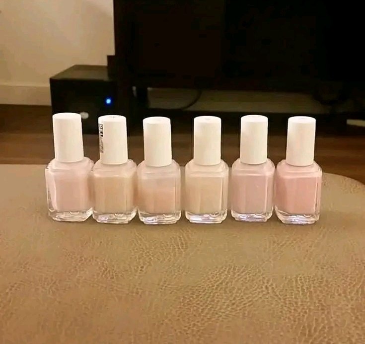 Ae_dil_786's tweet photo. #HowToAvoidFights 😰
My gf asked me which one i like more https://t.co/hJ52OcZGId