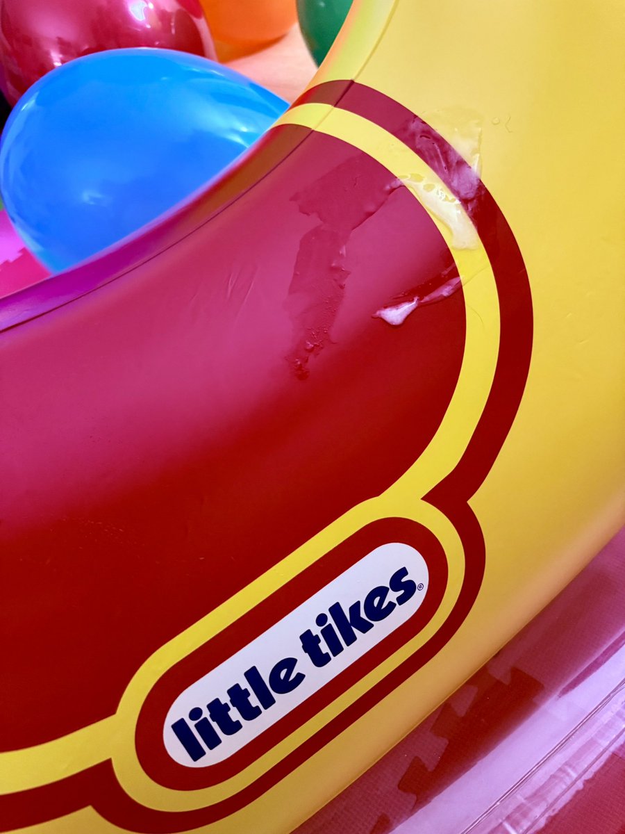 toy enjoyer tweet media