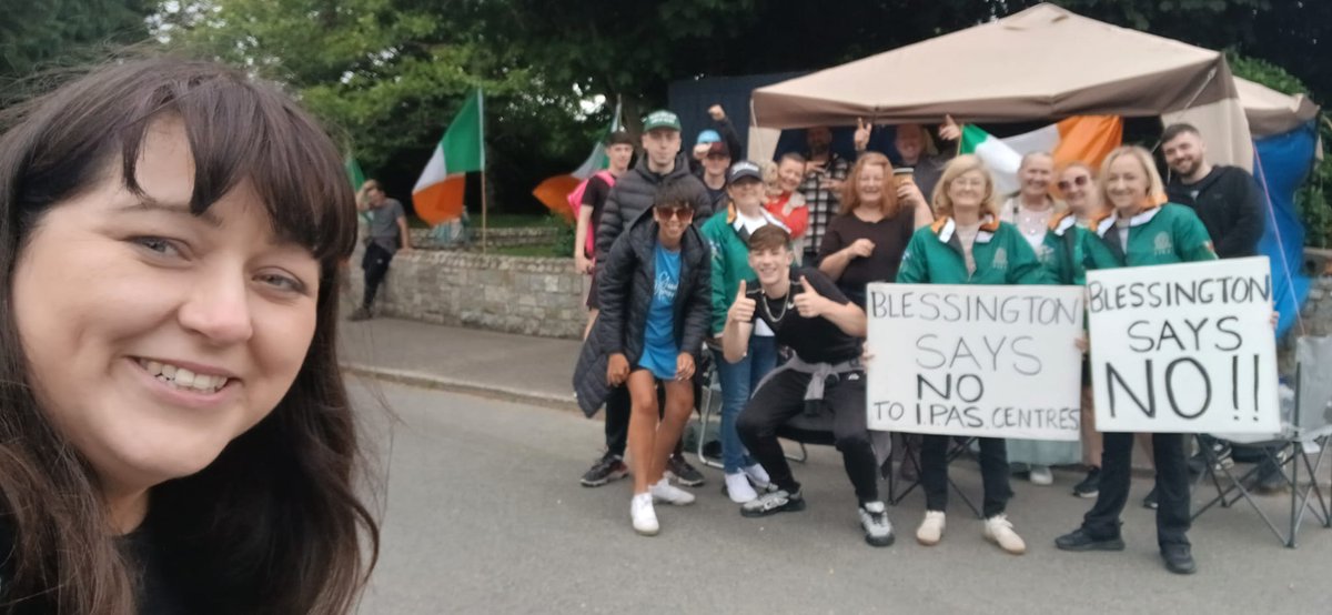 Come and join us down at Blessington Says No  support  the community <a href="/IrishInquiry/">IrishInquiry</a> @Mick_O_Keeffe <a href="/SnDMediaNews/">SnDMedia</a> <a href="/OffgridIreland/">Gabhán</a> <a href="/Mickbraz1/">The Irish Git</a>