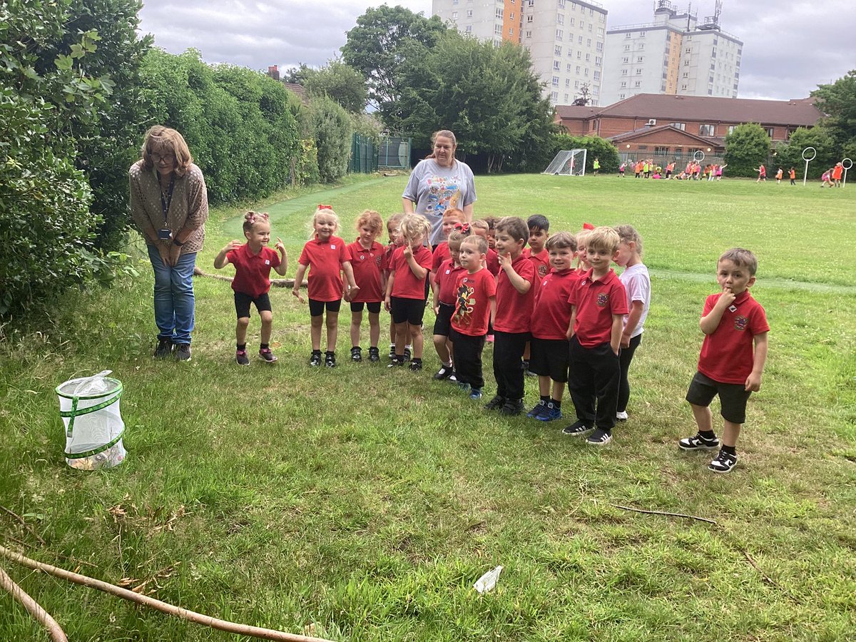 Nursery were all so excited to set our butterflies free today . We have been watching them carefully over the last few weeks change from caterpillars to 🦋 
#eyfs 
#kuw 
#diddyscientists