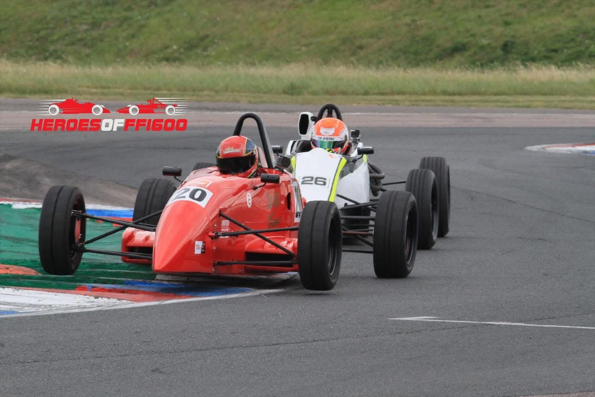 Charlie_Mann20's tweet photo. Some great shots from the Thruxton Retro with Heroes of FF1600 last weekend🏎️💨
➖
➖
➖
#FormulaFord #Ford #racecar #formulacar #singleseater #fast #kart #karting #cars #car #Motorsport #f1 #btcc #racing https://t.co/BQ3C1Lg7jf