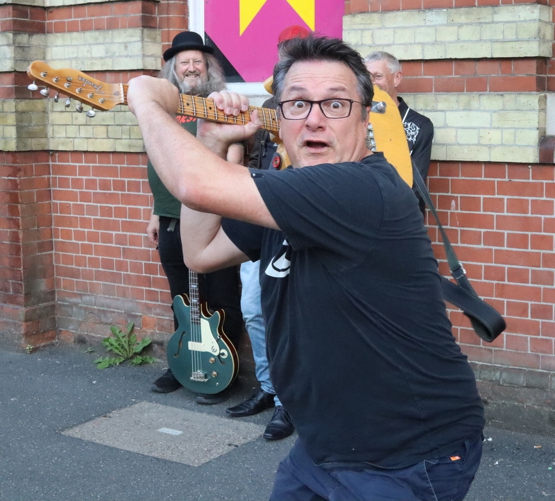 This week at The Brunswick

Taptakeover | Hooks vs Giants | Satan's Baby | Rock The Boat | Bowiesque | Derroll Adams | Miller Anderson and so much more!

mailchi.mp/brunswickpub/a…