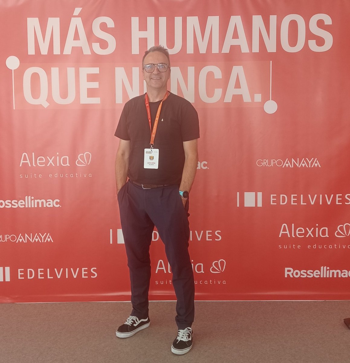 Luis de Mena tweet media