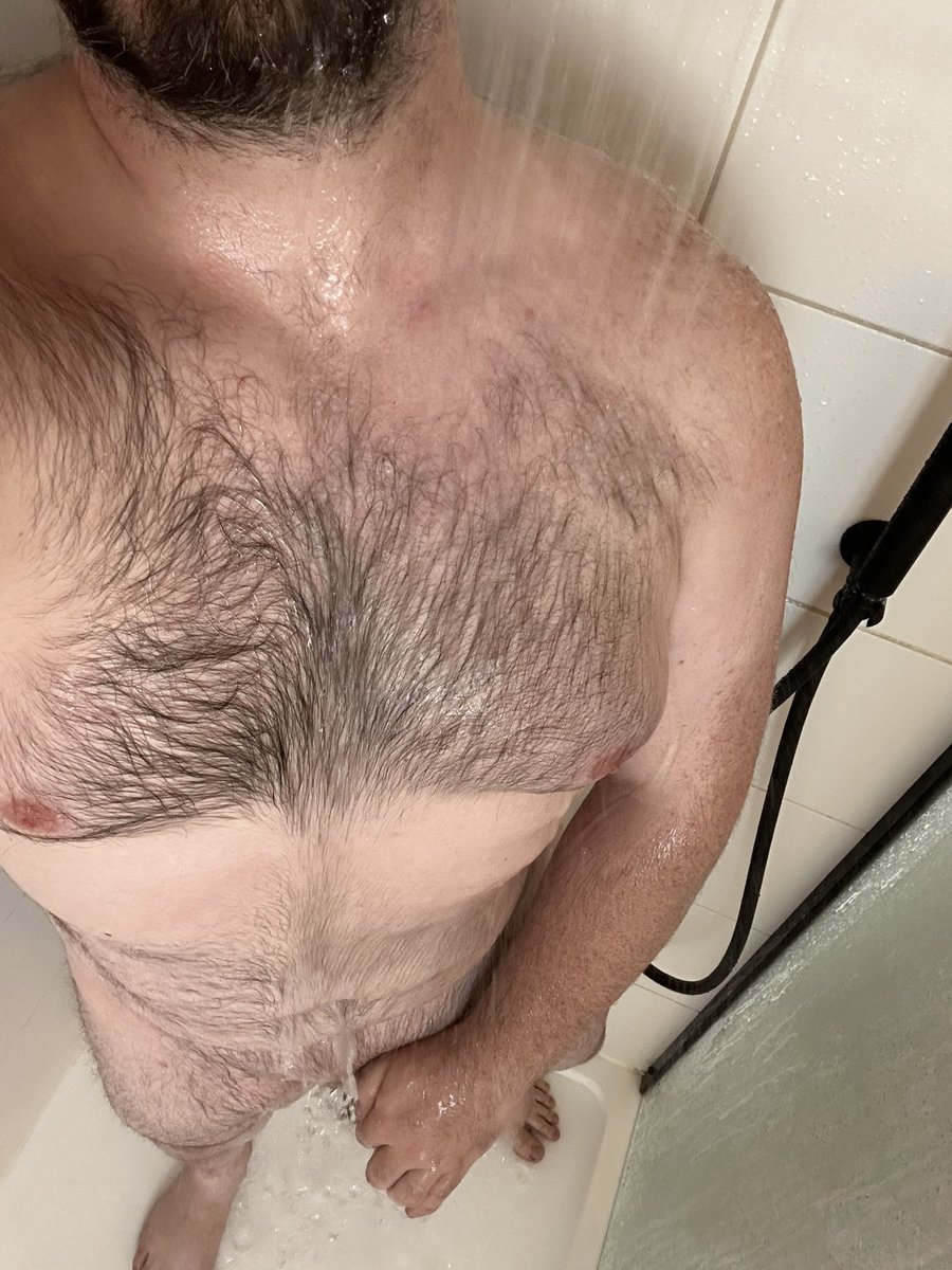 YorkDaddy1's tweet photo. Time for a pre-gig shower… hit Repost if you want me to move my hand in your DMs. https://t.co/baZt4lncsP