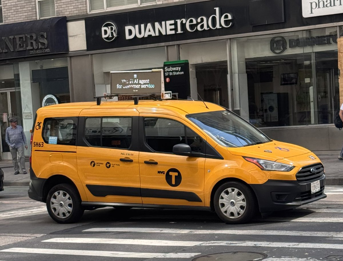 destraynor's tweet image. It’s fair to say the Irish¹ Run² New York³
1: US incorporated tech companies with Irish founders
2: Sponsor
3: The public transport systems thereof