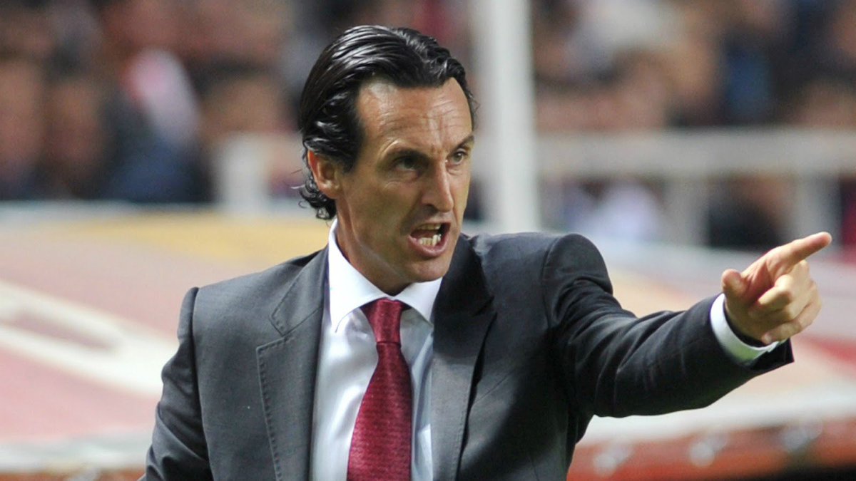 صحيح انه موافق يجي للنصر 18 مليون وسحب عليه المفاوض ؟ وش هالمفاوض الغبي مايشوف الهلال جايب اغلى مدرب بالعالم انزاغي !