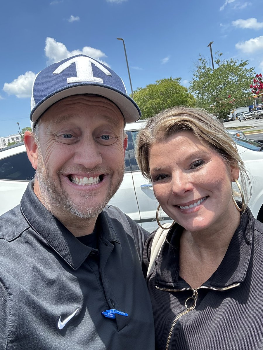 Lunch Date with this hot lady.