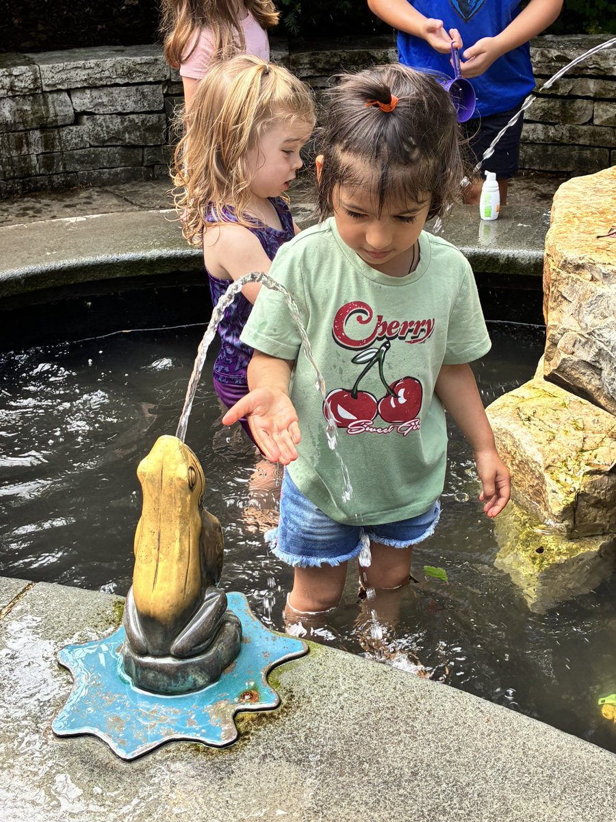 BirthToThree203's tweet image. Part 2 of families enjoying out summer outing to the @MortonArboretum #elevate203 @Naperville203