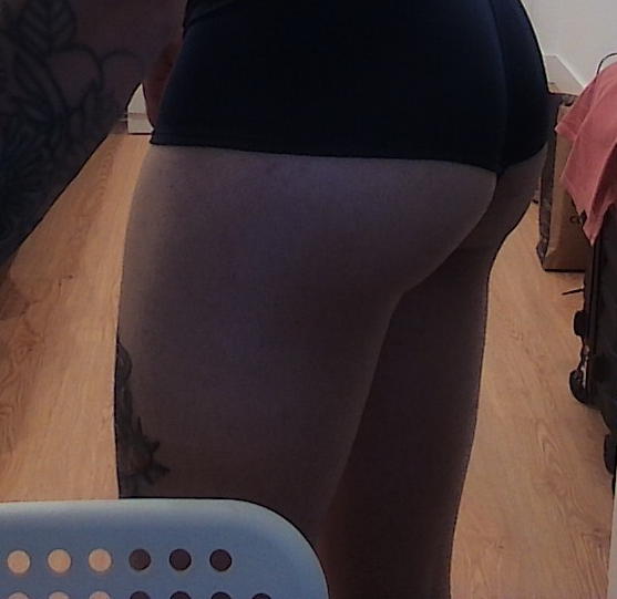desirefemboy's tweet photo. im super horny today https://t.co/6BmeEpMBL4