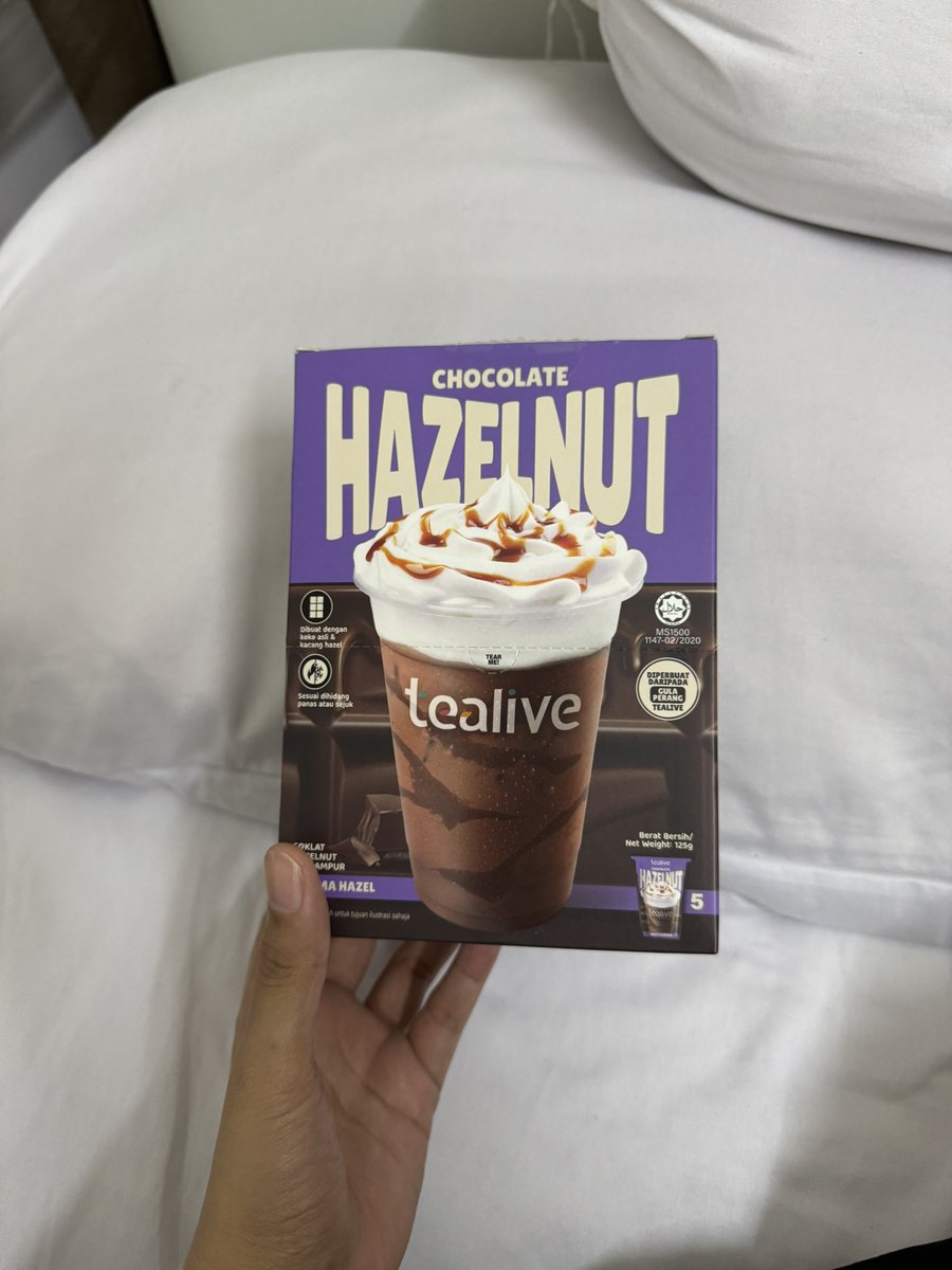 Zalea ྀི tweet media