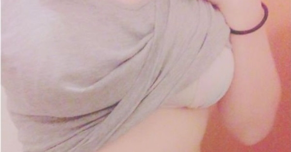 MariaWhite5941's tweet photo. わたしの顔 あ り ま ん ま ん みたい人いる～？ 
リプ・フォロで凸するよ 
よーいどん https://t.co/7hvrV8UiUC