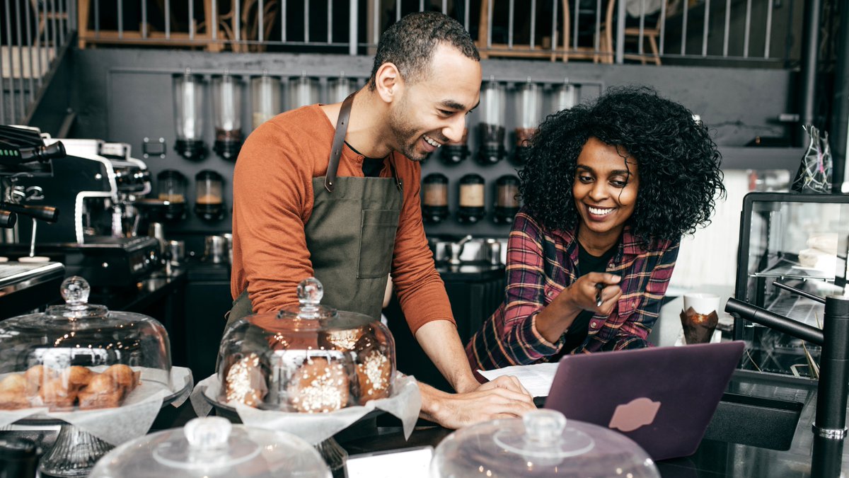 Micro-, small and medium-sized enterprises have a big impact, making up 99.8% of all businesses in Canada.

They fuel innovation, create jobs and drive growth in every sector and region. Today, we celebrate you. Happy #MSMEDay!