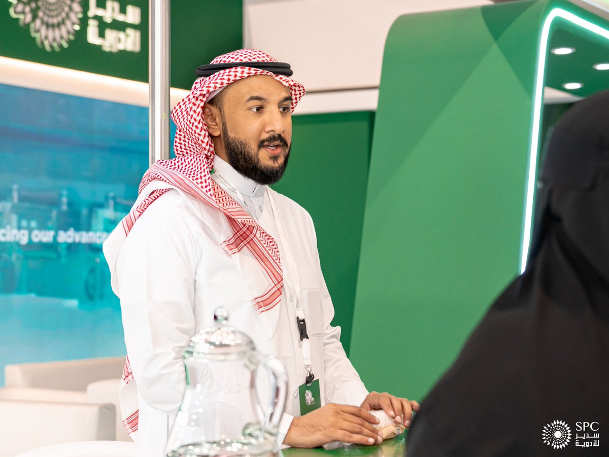 شاركت سدير للأدوية في #منتدى_الصناعة_السعودي ضمن جناح يعكس جهودها في توطين تقنيات التصنيع الدوائي المتقدمة، مثل إنتاج أدوية الأورام والإنسولين.

حيث استعرضت الشركة مبادراتها في نقل التقنية وتمكين الكفاءات الوطنية لدعم الأمن الدوائي وتحقيق مستهدفات #رؤية_2030