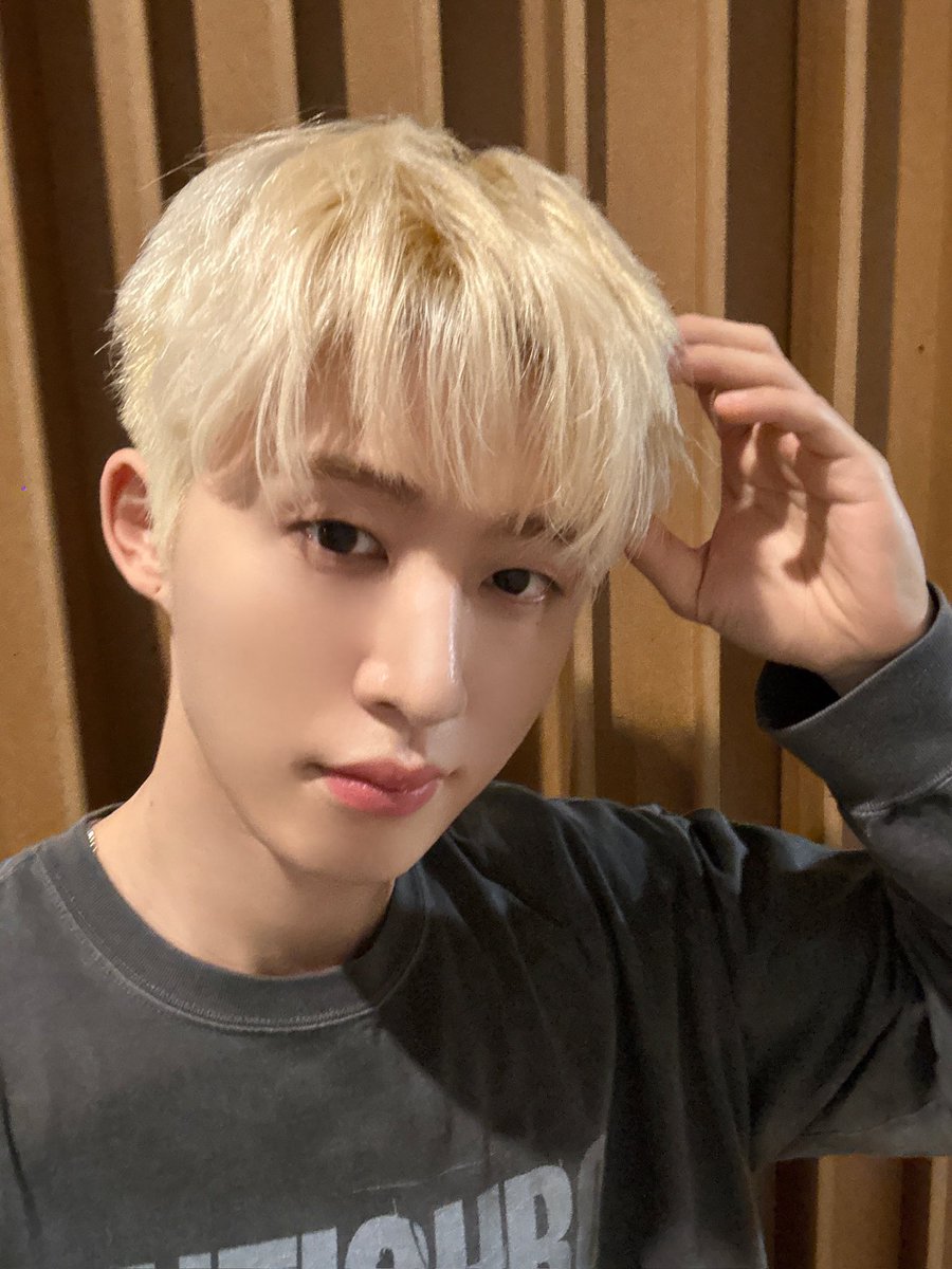 B.I Official tweet media