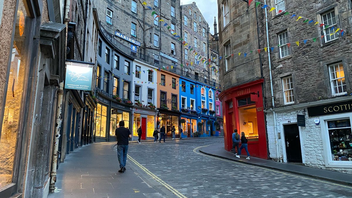 VirtualAstro's tweet image. I have arrived in Edinburgh
