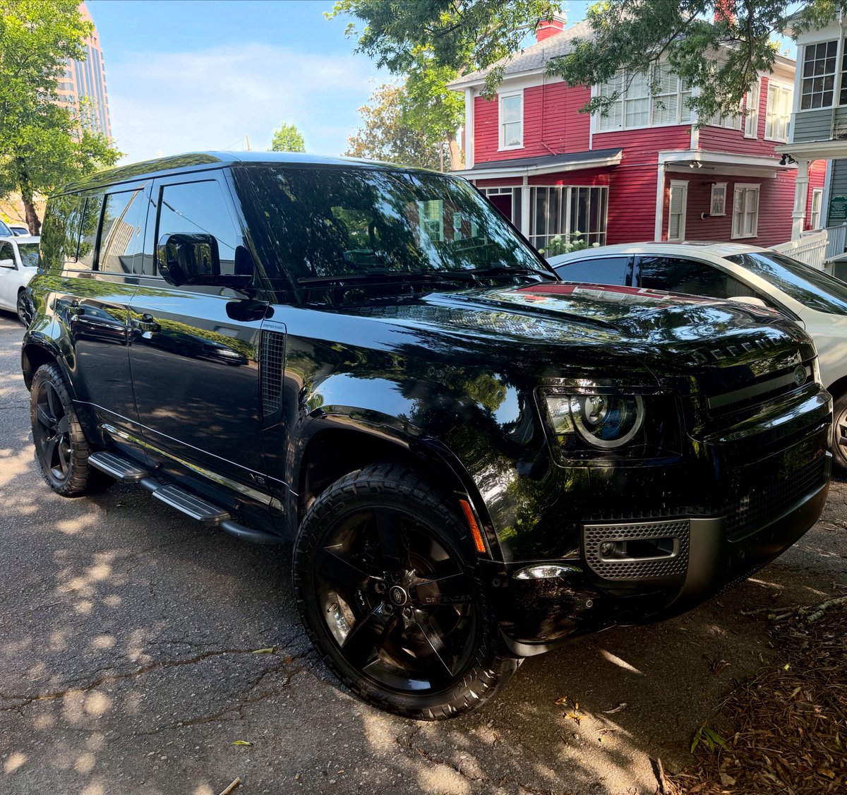 Selling my 2024 Land Rover Defender V8. 24,000 miles. Shoot me a message if interested.