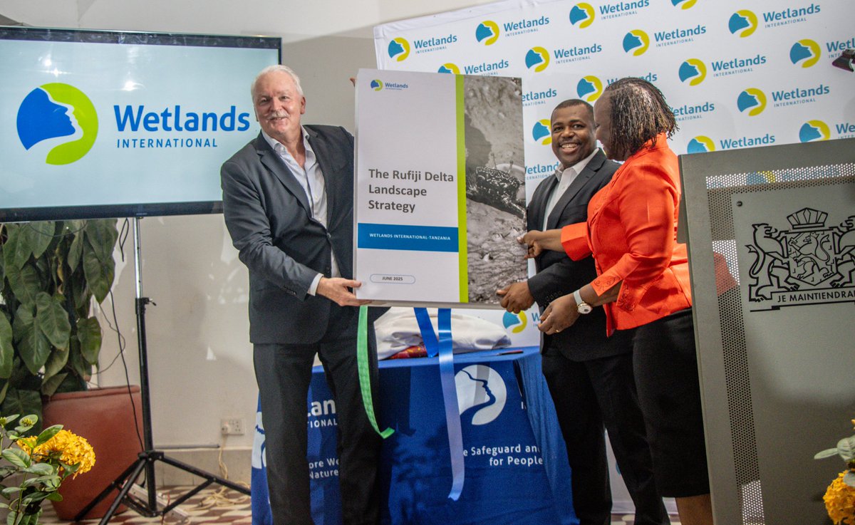 WetlandsIntEA's tweet image. Yesterday, we launched the Rufiji Delta Strategy 2025–2050 🌿 — a bold, 25-year plan to restore one of East Africa’s vital ecosystems with @NLinTanzania
Nature-based. Climate-smart. Community-driven.
👉🏽 shorturl.at/6zlkQ
#RufijiDelta #GreenFutures #ClimateAction