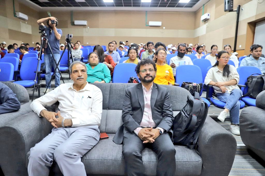 Ladakh Tourism (@utladakhtourism) on Twitter photo #LadakhAstroFestival
<a href="/dorje1974/">Dorje Angchuk</a>, Engineer-in-Charge at the Indian Astronomical Observatory, Hanle, captivated the audience with a personal talk titled "Astrophotography – My Journey," offering rare insights into his experiences capturing Ladakh’s spectacular night skies. #LadakhAstroFestival
<a href="/dorje1974/">Dorje Angchuk</a>, Engineer-in-Charge at the Indian Astronomical Observatory, Hanle, captivated the audience with a personal talk titled "Astrophotography – My Journey," offering rare insights into his experiences capturing Ladakh’s spectacular night skies.