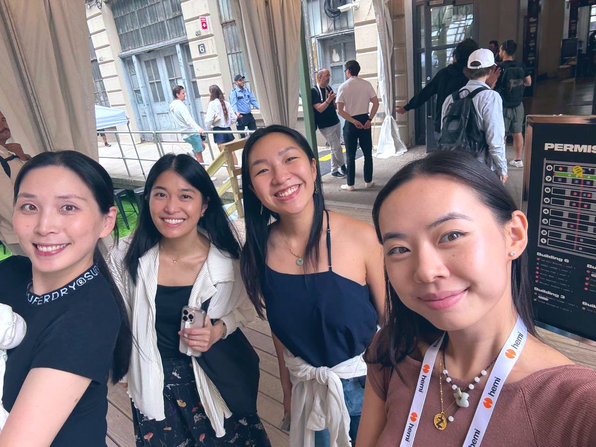 Five girlies at <a href="/Permissionless/">Permissionless</a>😘 guess where the fifth one is